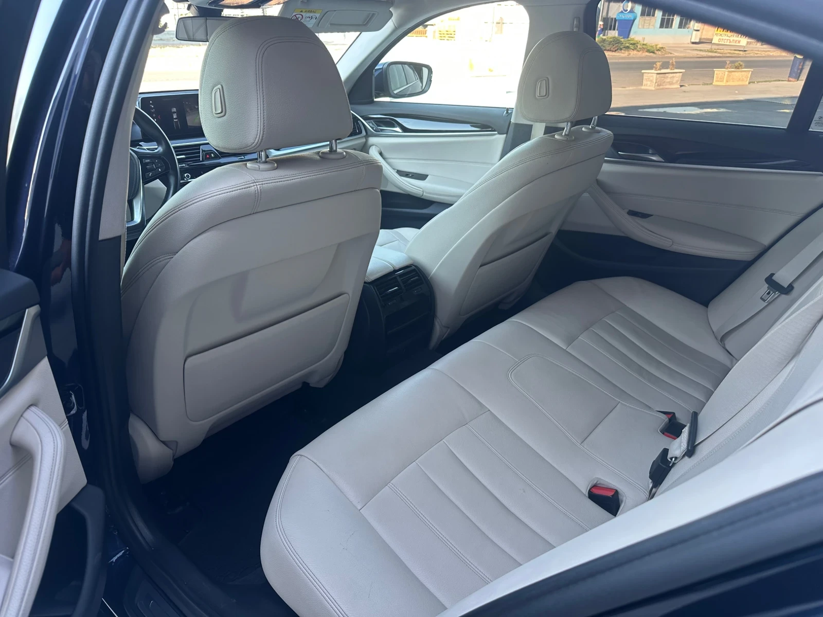 BMW 520 d X-Drive G30 , снимка 6 - Автомобили и джипове - 55467205