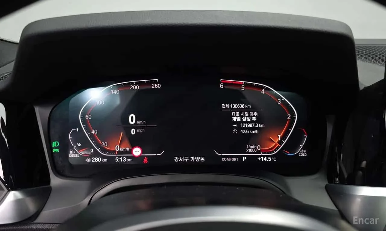 BMW 320 d Touring M Sport / HEAD UP / АВТОКРЕДИТ , снимка 8 - Автомобили и джипове - 55569418