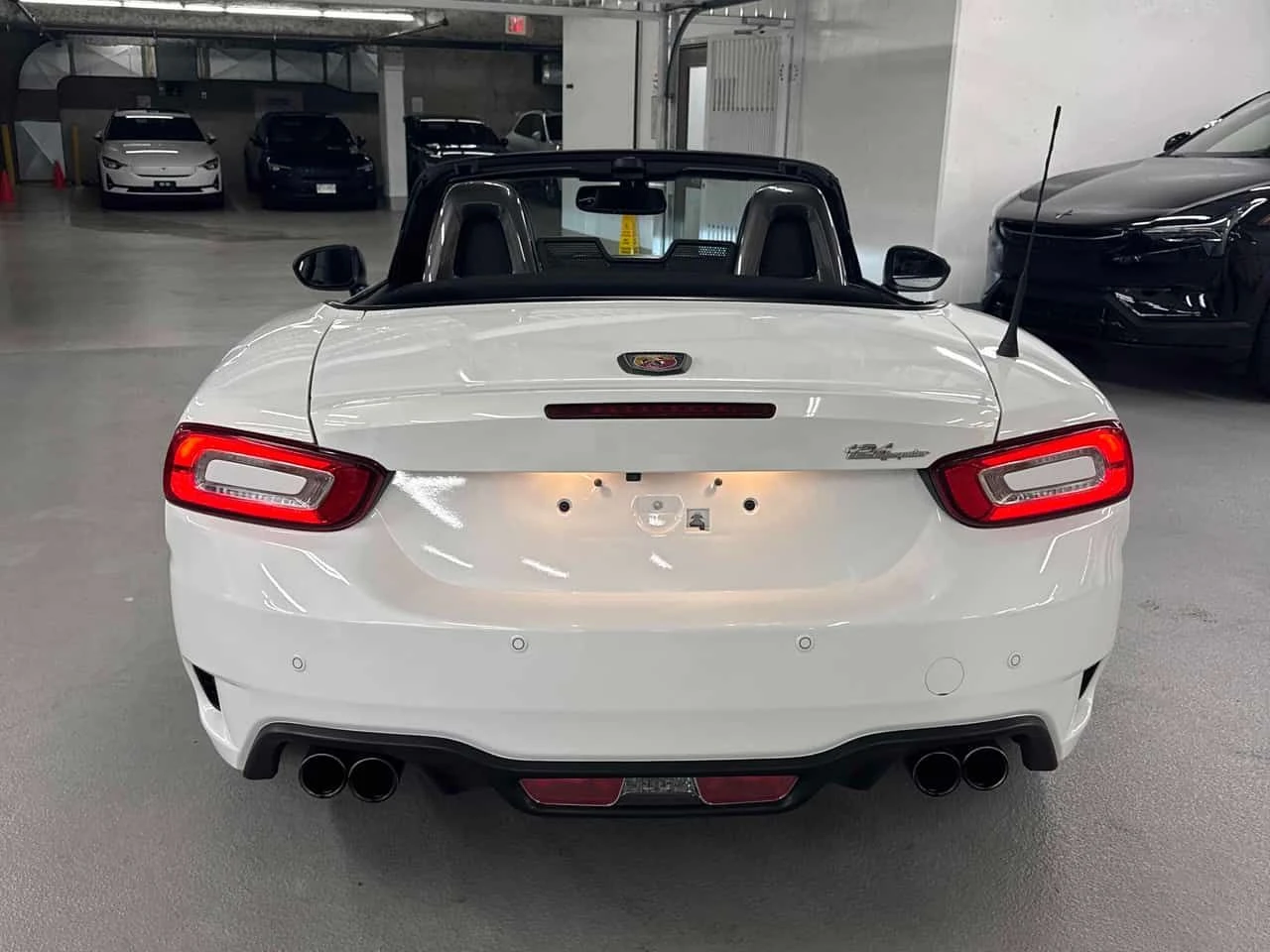 Fiat 124 SPIDER ABARTH CABRIO| NAVI| KEYLESS| 2 КЛЮЧА| , снимка 4 - Автомобили и джипове - 55638640