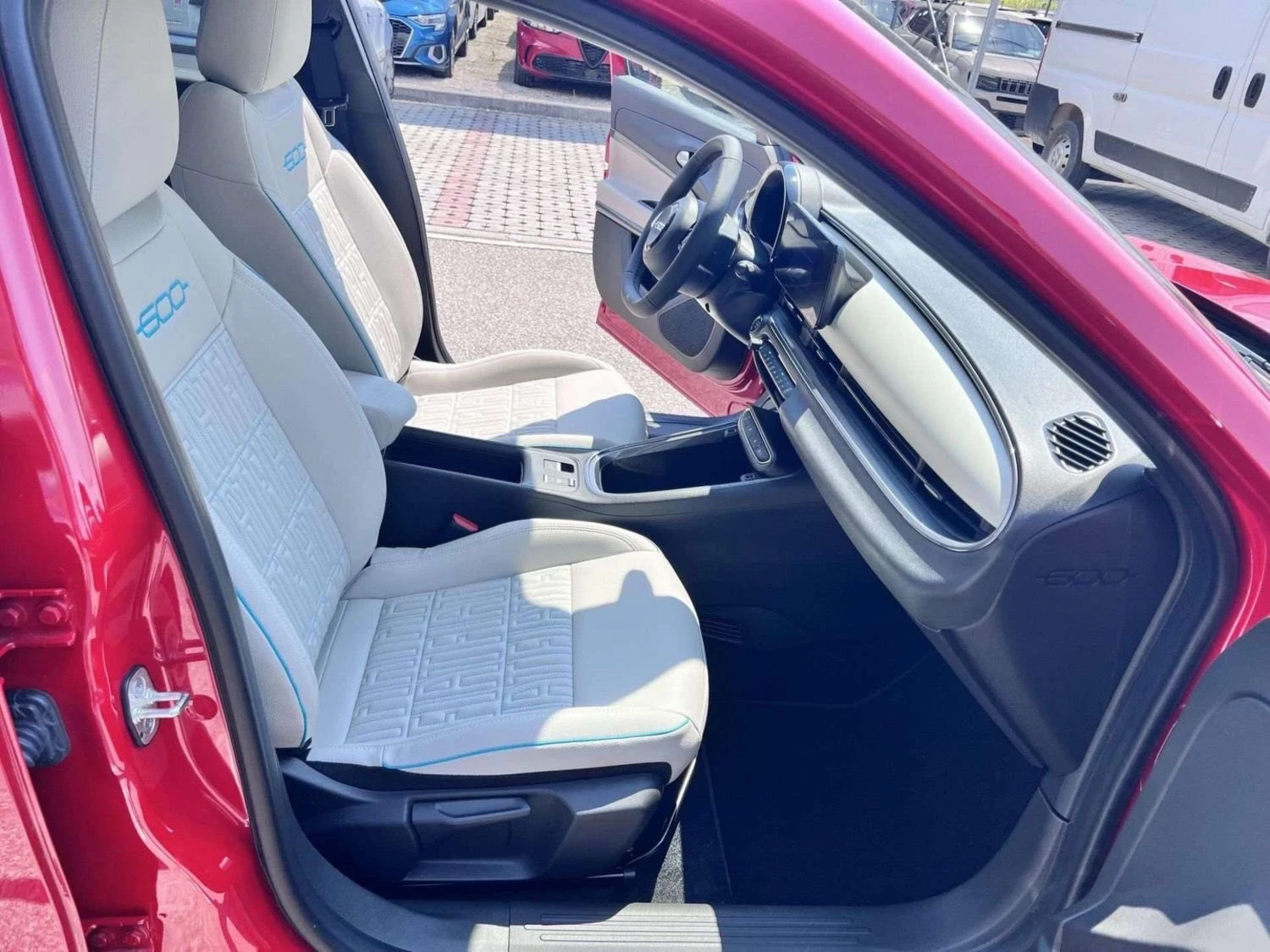 Fiat 600e 54kWh La Prima II, снимка 7 - Автомобили и джипове - 55739820