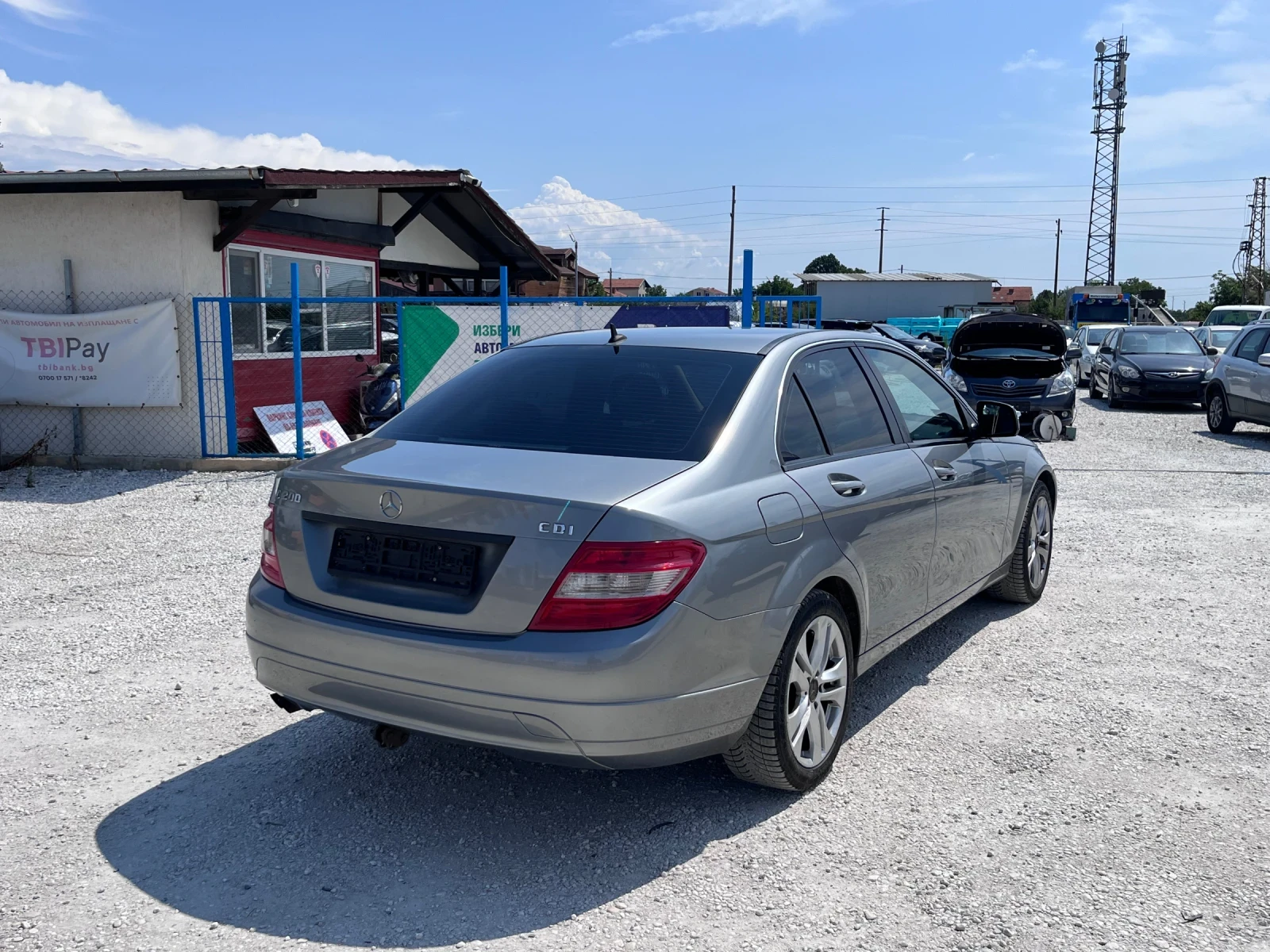 Mercedes-Benz C 200, снимка 5 - Автомобили и джипове - 55929384