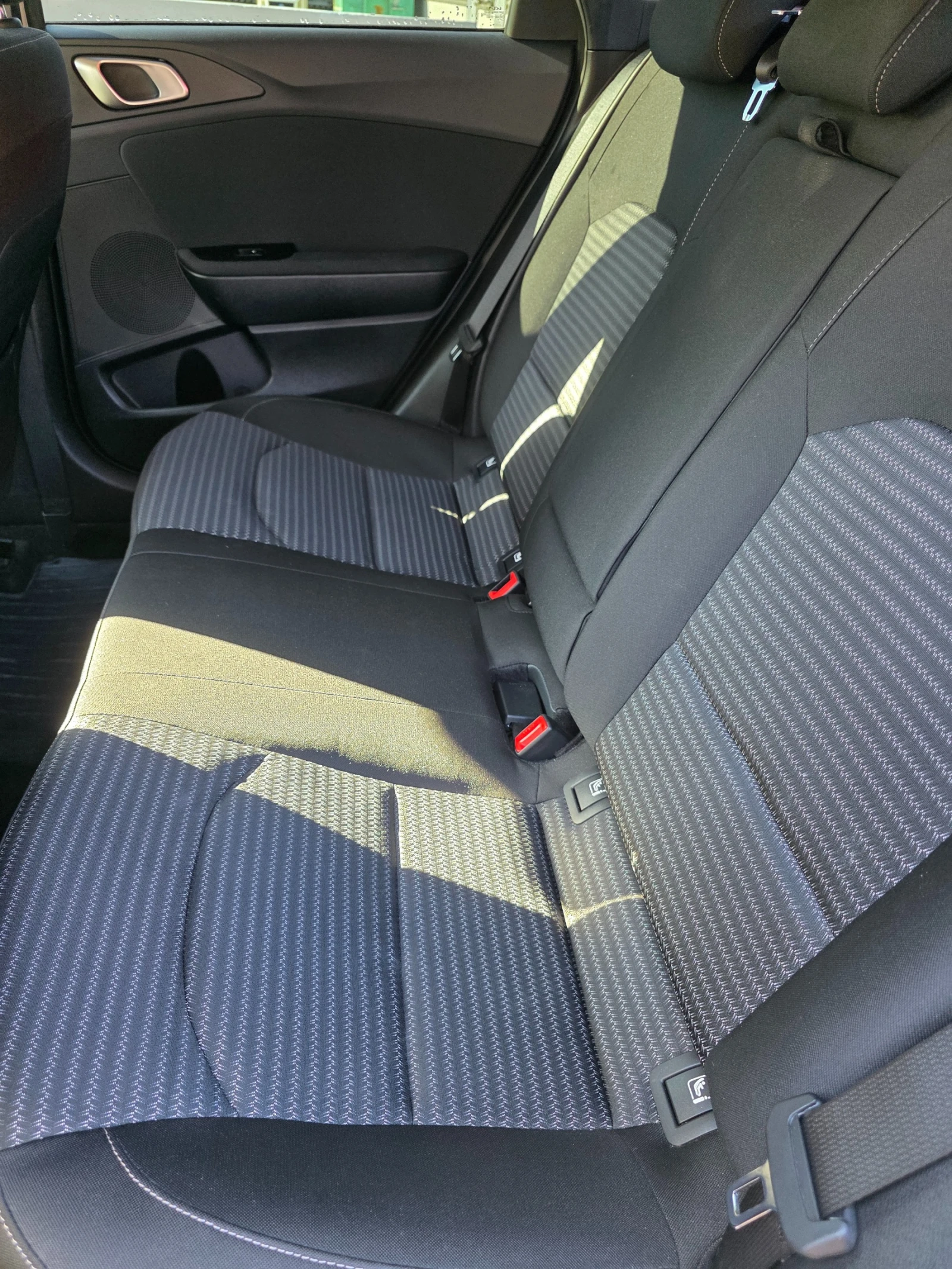 Kia Ceed, снимка 8 - Автомобили и джипове - 56165900