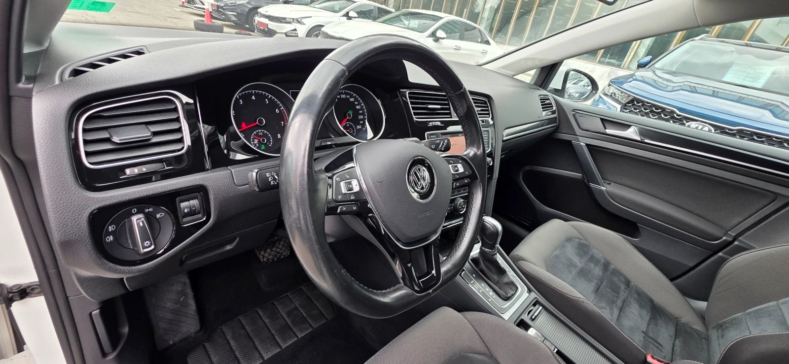 VW Golf 1.4 TGI 110k.c UNIKAT ITALIA EURO 6B CNG , снимка 8 - Автомобили и джипове - 56280690