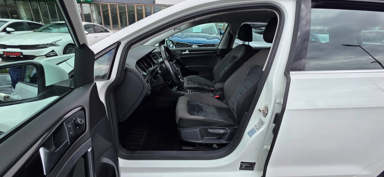 VW Golf 1.4 TGI 110k.c UNIKAT ITALIA EURO 6B CNG , снимка 7 - Автомобили и джипове - 56280690