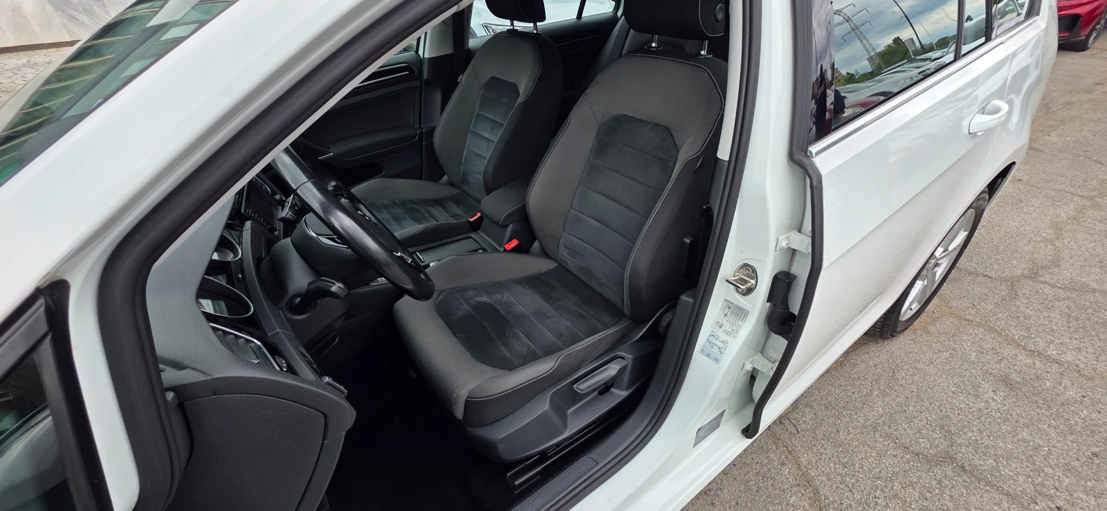 VW Golf 1.4 TGI 110k.c UNIKAT ITALIA EURO 6B CNG , снимка 10 - Автомобили и джипове - 56280690