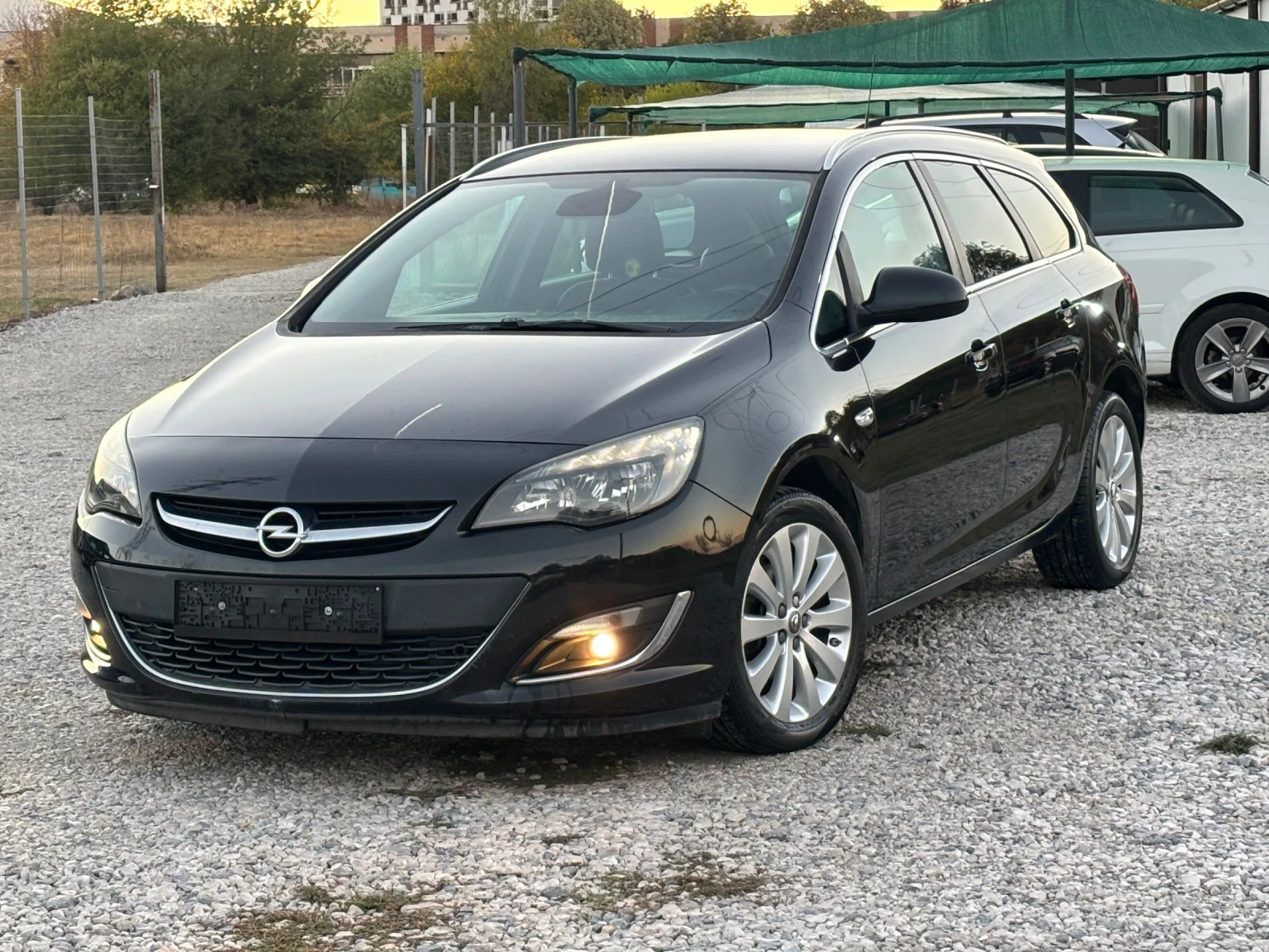 Opel Astra 1.4Turbo/SportsTouner/GPL/Tech cosmo, снимка 2 - Автомобили и джипове - 56340410