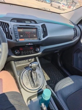Kia Sportage 2.0 CRDI, снимка 9