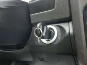 Dodge RAM 1500 * 4x4 Reg Cab 8' Box Tradesman Regular Cab * , снимка 8