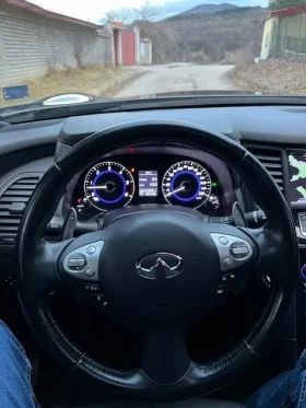 Infiniti QX70 S | Mobile.bg    13