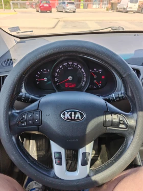 Kia Sportage 2.0 CRDI - 12400 € / 24252.29 лв. - 46942101 12