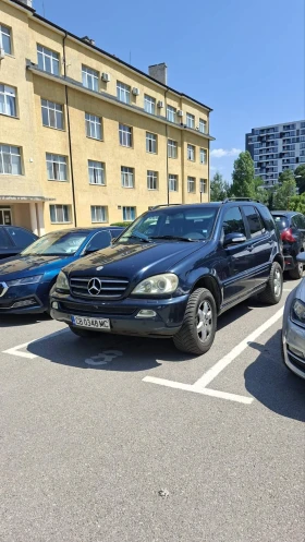 ������ Mercedes-Benz ML 400