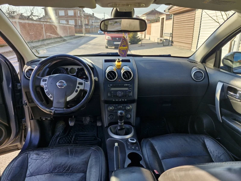 Nissan Qashqai 2.0dci-140к.с* Регистрирана* Панорама* Кожа* , снимка 11 - Автомобили и джипове - 49375361