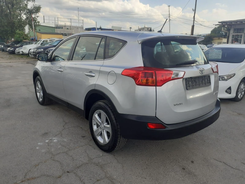 Toyota Rav4 2.0 D4D NAVI KAMERA PREMIUM FULL, снимка 4 - Автомобили и джипове - 51215172