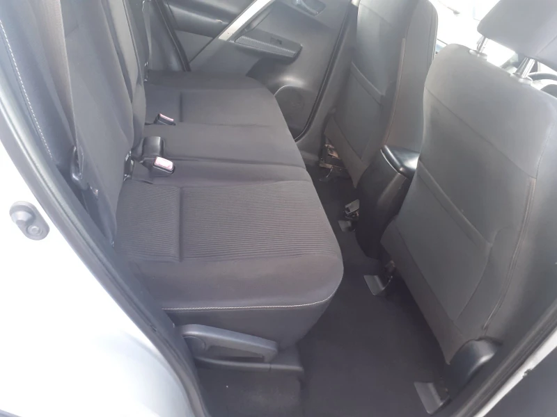 Toyota Rav4 2.0 D4D NAVI KAMERA PREMIUM FULL, снимка 11 - Автомобили и джипове - 51215172