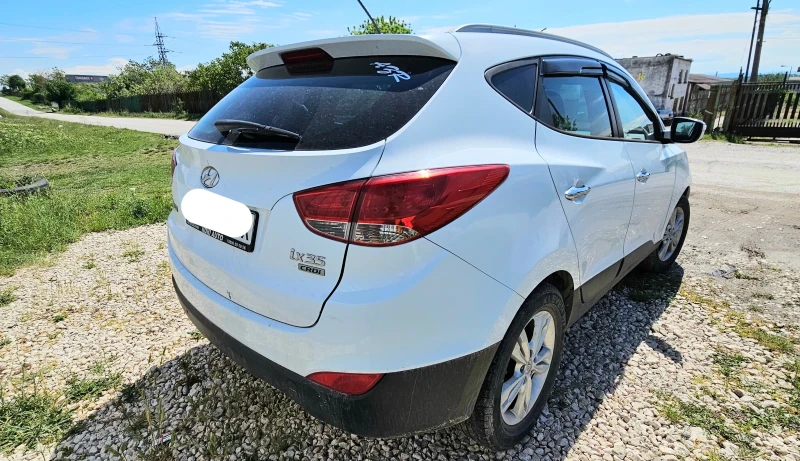 Hyundai IX35 1.7 CRDI , снимка 9 - Автомобили и джипове - 52406608