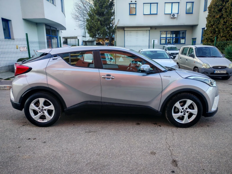Toyota C-HR 1.8 HYBRID, снимка 5 - Автомобили и джипове - 52859225