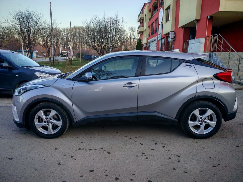 Toyota C-HR 1.8 HYBRID, снимка 6 - Автомобили и джипове - 52859225