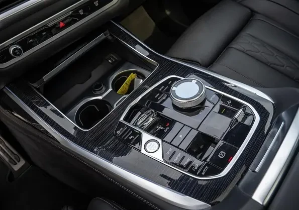 BMW X7 40d xDrive = M-Sport Pro = Гаранция, снимка 10 - Автомобили и джипове - 53902785