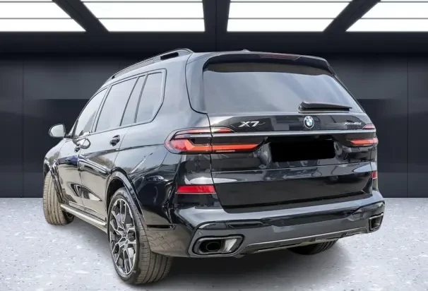 BMW X7 40d xDrive = M-Sport Pro = Гаранция, снимка 2 - Автомобили и джипове - 53902785