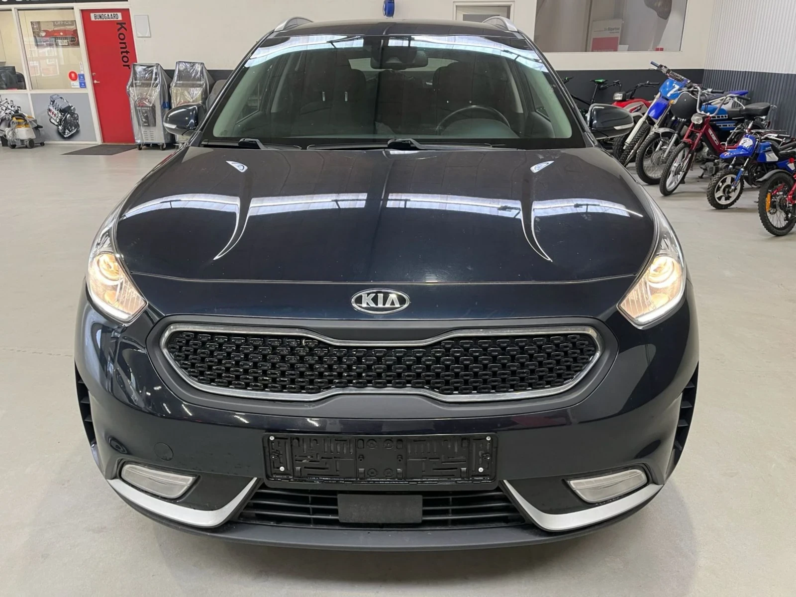 Kia Niro 1.6GDI / HEV / DCT Comfort+ / 122000km - изображение 2