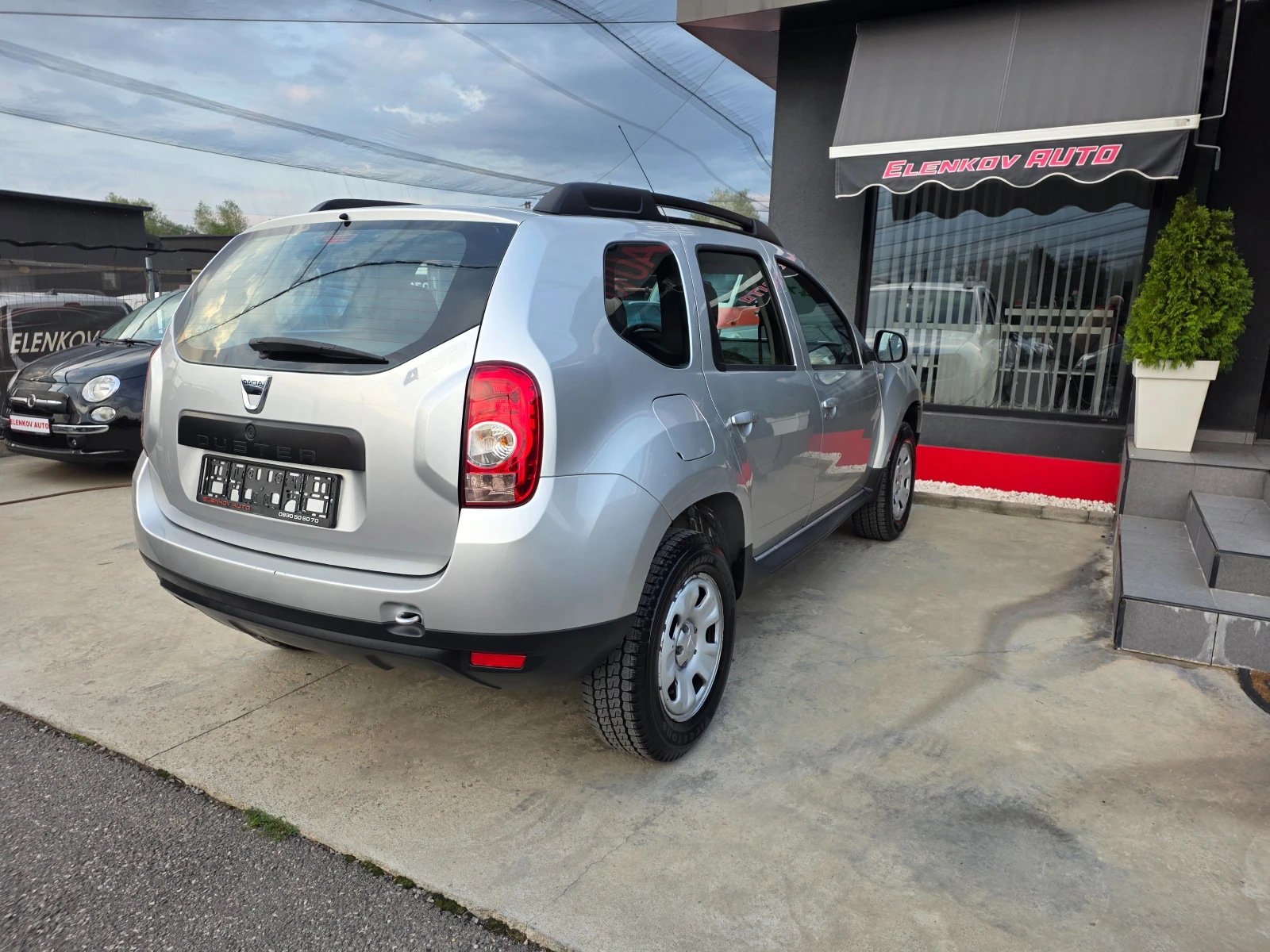 Dacia Duster 1.6i-105к.с EURO 5-4Х4-КЛИМАТИК-ШВЕЙЦАРИЯ - изображение 8