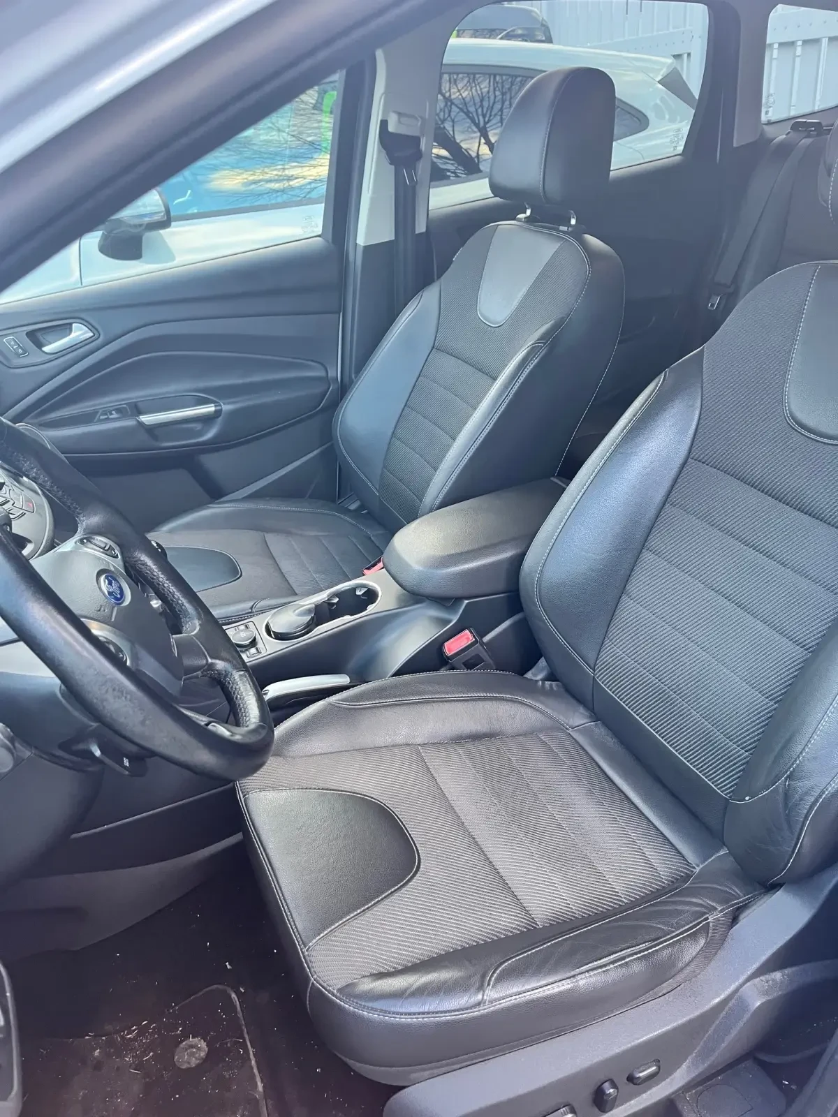 Ford Kuga  - изображение 7