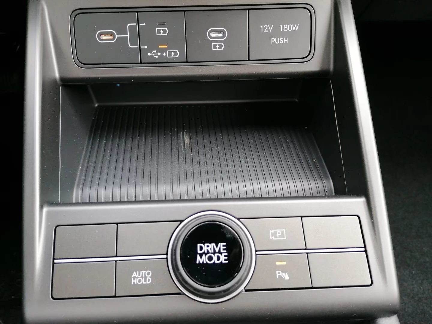 Hyundai Kona EV/156HP/ADVANTAGE/CAM/LED/NAVI/ACC/CPLAY/894g, снимка 12 - Автомобили и джипове - 53767150