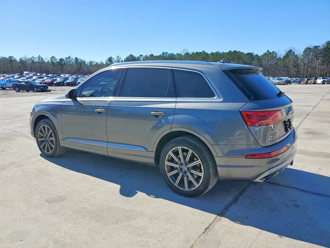 Audi Q7 2.0l Premium Plus, снимка 2 - Автомобили и джипове - 53939026