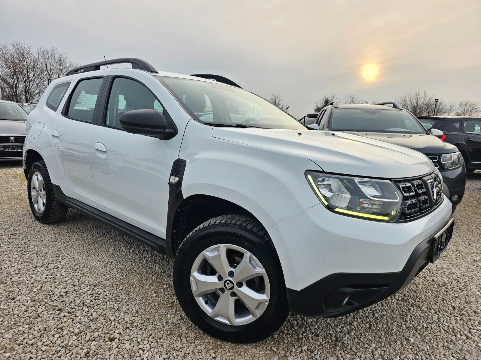 Dacia Duster 1.6i, 114к.с., GPL, снимка 3 - Автомобили и джипове - 54072431
