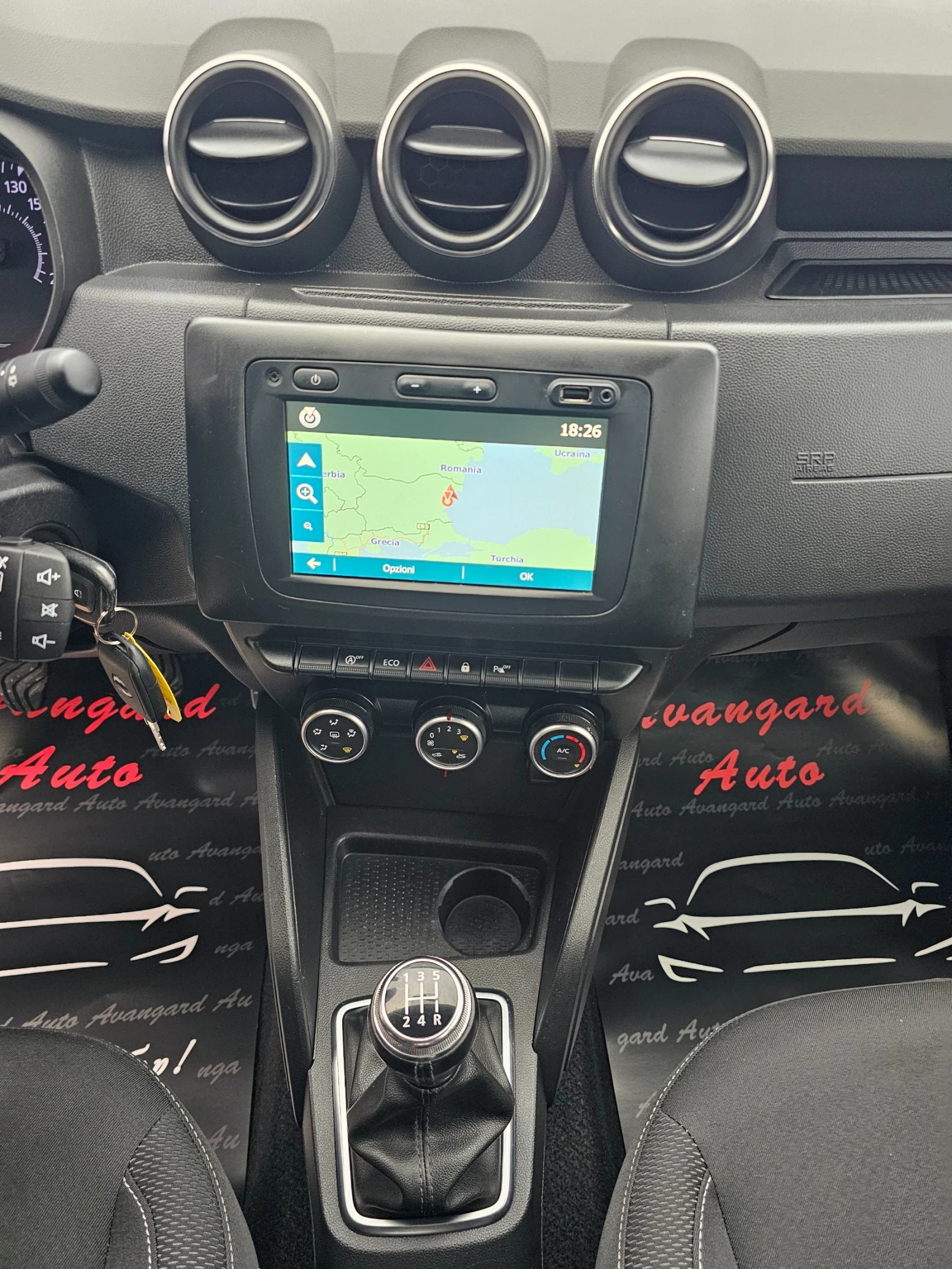 Dacia Duster 1.6i, 114к.с., GPL, снимка 10 - Автомобили и джипове - 54072431