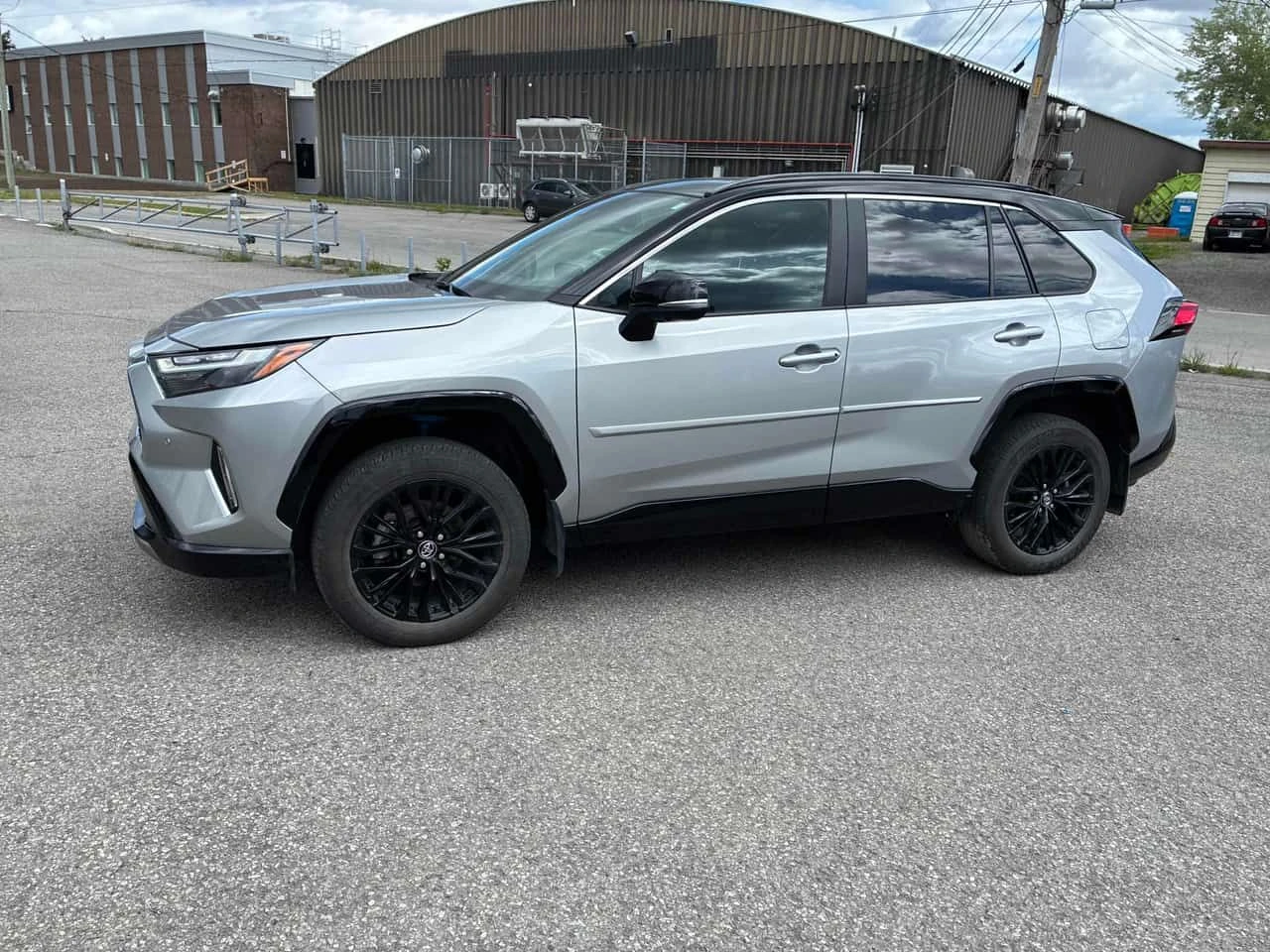 Toyota Rav4 * Hybrid XSE * CARFAX * ПАНО * KEYLESS * ПОДГРЕВИ, снимка 2 - Автомобили и джипове - 54789263