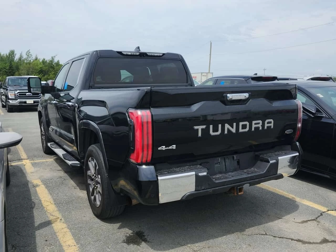 Toyota Tundra * PLATINUM CREW CAB SHORT BED * CARFAX * ��� ����� | Mobile.bg � ����������� 4
