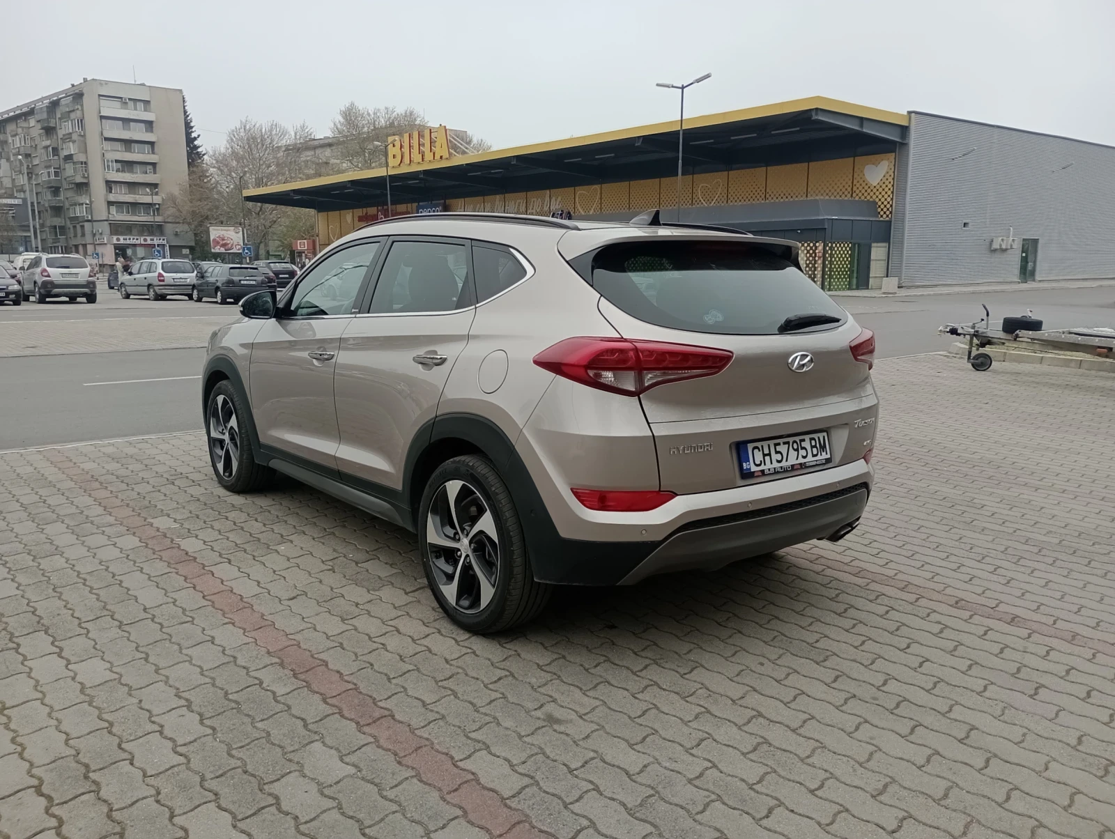 Hyundai Tucson, снимка 3 - Автомобили и джипове - 55685148