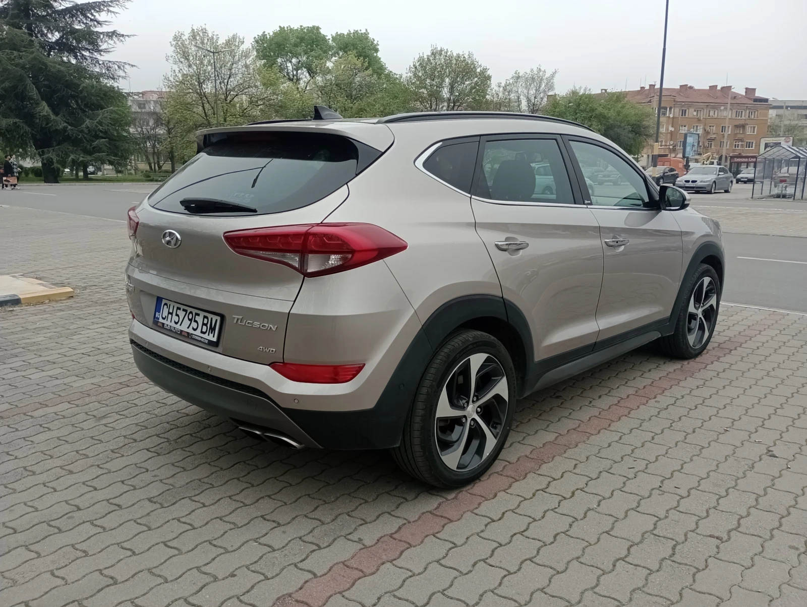 Hyundai Tucson, снимка 5 - Автомобили и джипове - 55685148