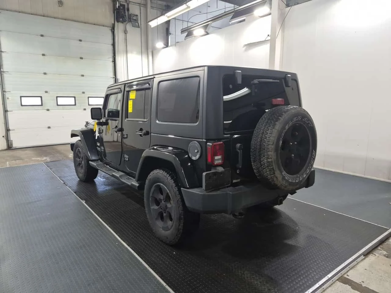 Jeep Wrangler * 4wd 4dr Sahara * CARFAX * ПОДГРЕВ , снимка 5 - Автомобили и джипове - 56310150