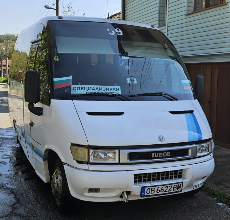 Iveco 2.8, снимка 1 - Бусове и автобуси - 48456336