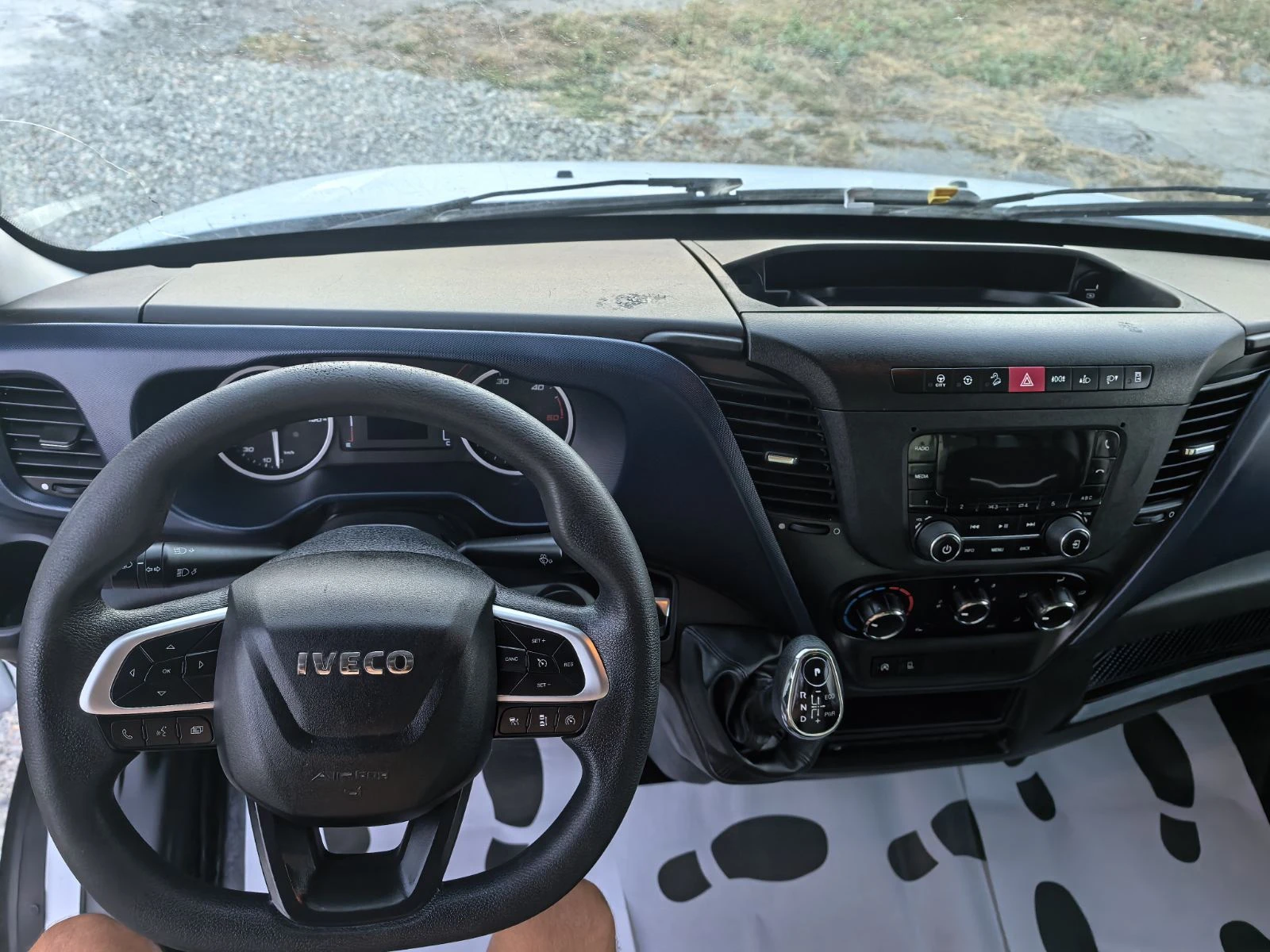Iveco Daily 35S16 2.3 10 ПАЛЕТЕН, снимка 16 - Бусове и автобуси - 55826824