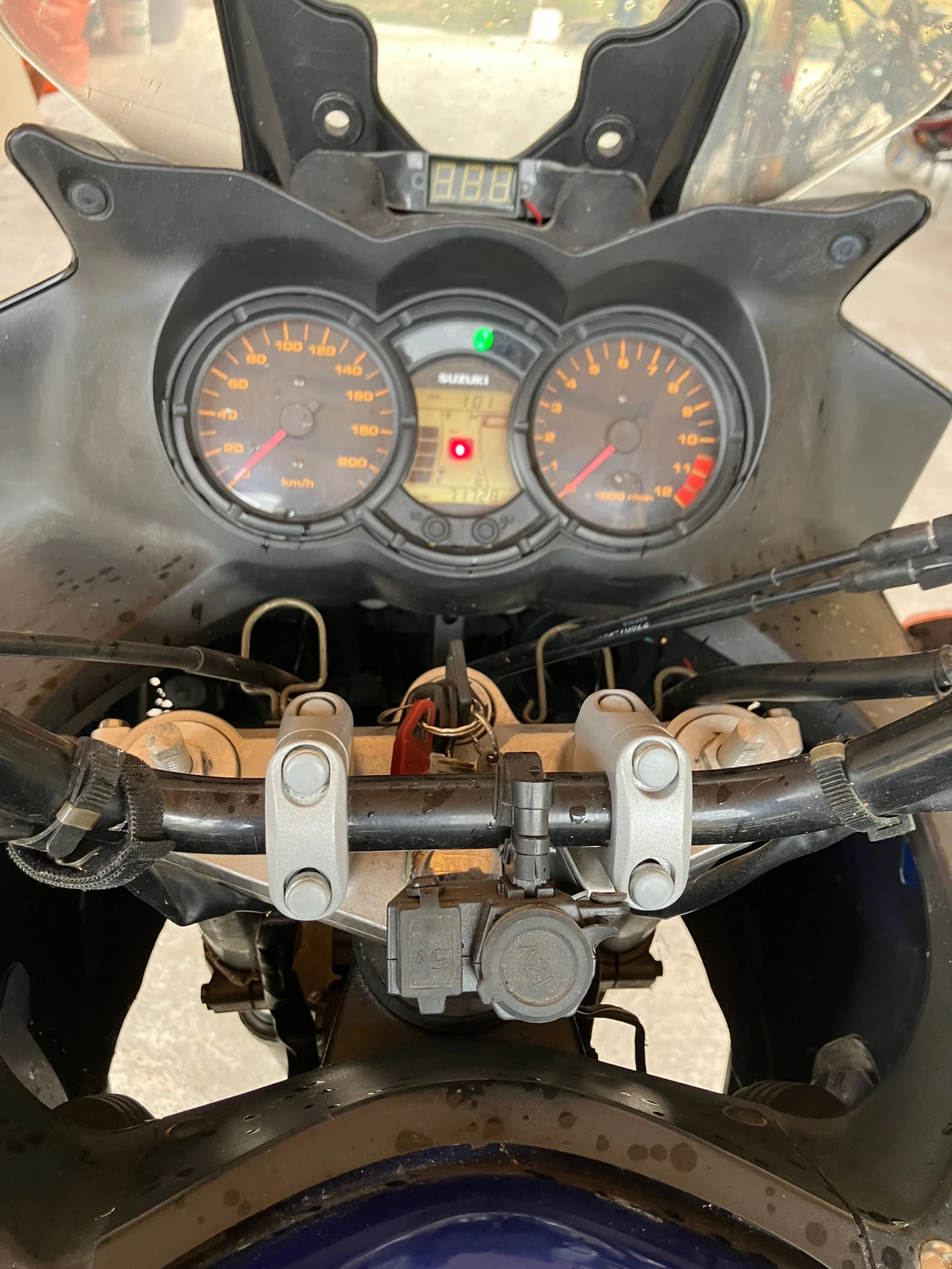 Suzuki V-strom DL650, снимка 12 - Мотоциклети и мототехника - 56480547