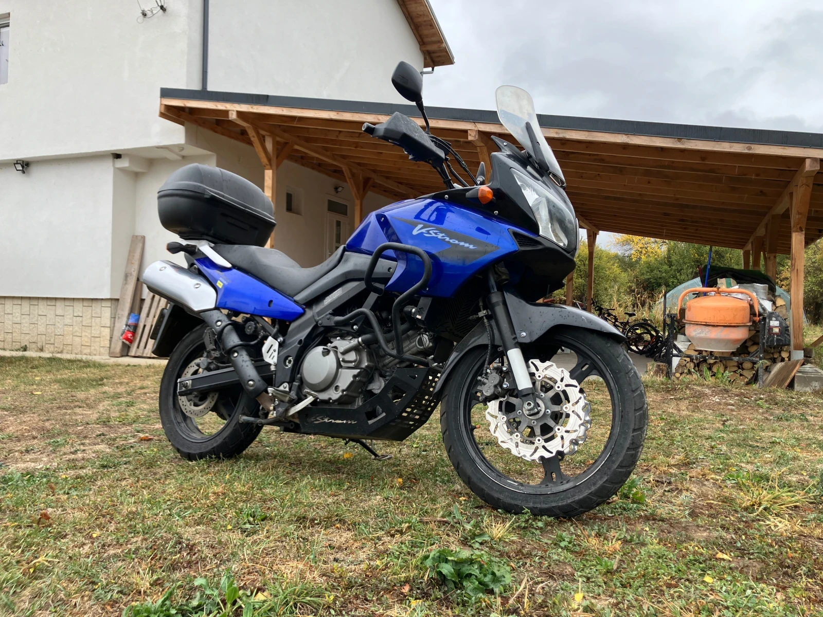 Suzuki V-strom DL650