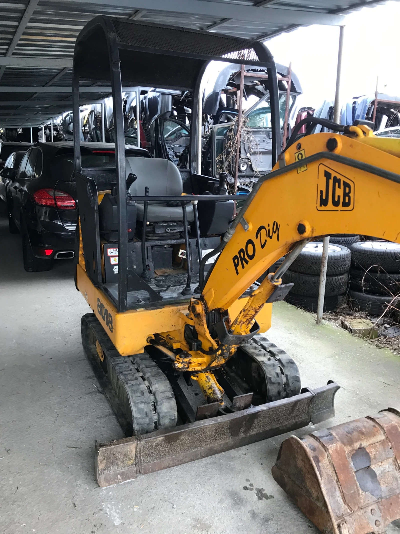 Багер JCB 8018 - изображение 3