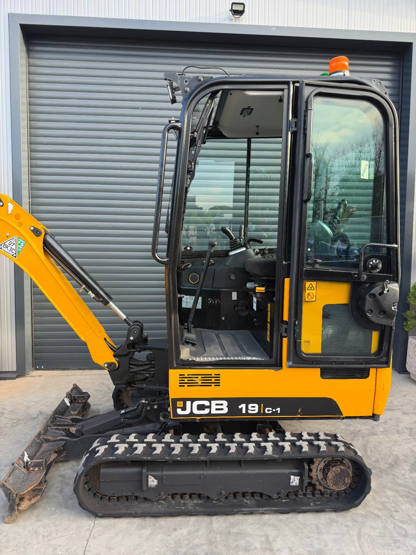 Багер JCB 19C 390мч., снимка 5 - Индустриална техника - 54857948