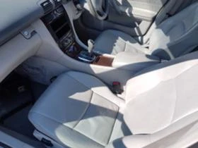 Mercedes-Benz C 220 220 CDI Elegance Автоматик Кожа, снимка 8
