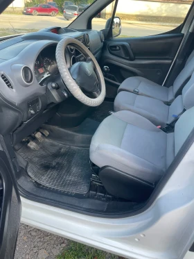 Peugeot Partner 1.6D 127х.км Климатик, снимка 12