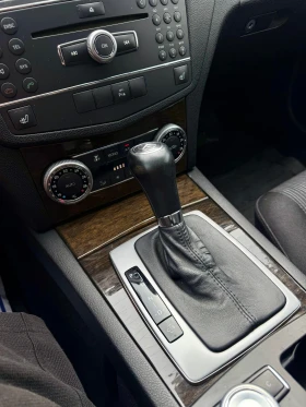 Mercedes-Benz E 220 C-220CDI OM646 АВТОМАТИК , снимка 11