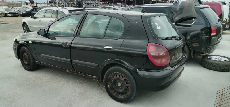 Nissan Almera 2.2, снимка 3 - Автомобили и джипове - 45942747