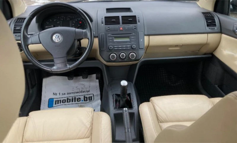 VW Polo 1.2 Comfortline - Кожа - Парктроник - Климатроник, снимка 14 - Автомобили и джипове - 46920560