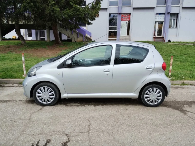 Toyota Aygo, снимка 4 - Автомобили и джипове - 47368671