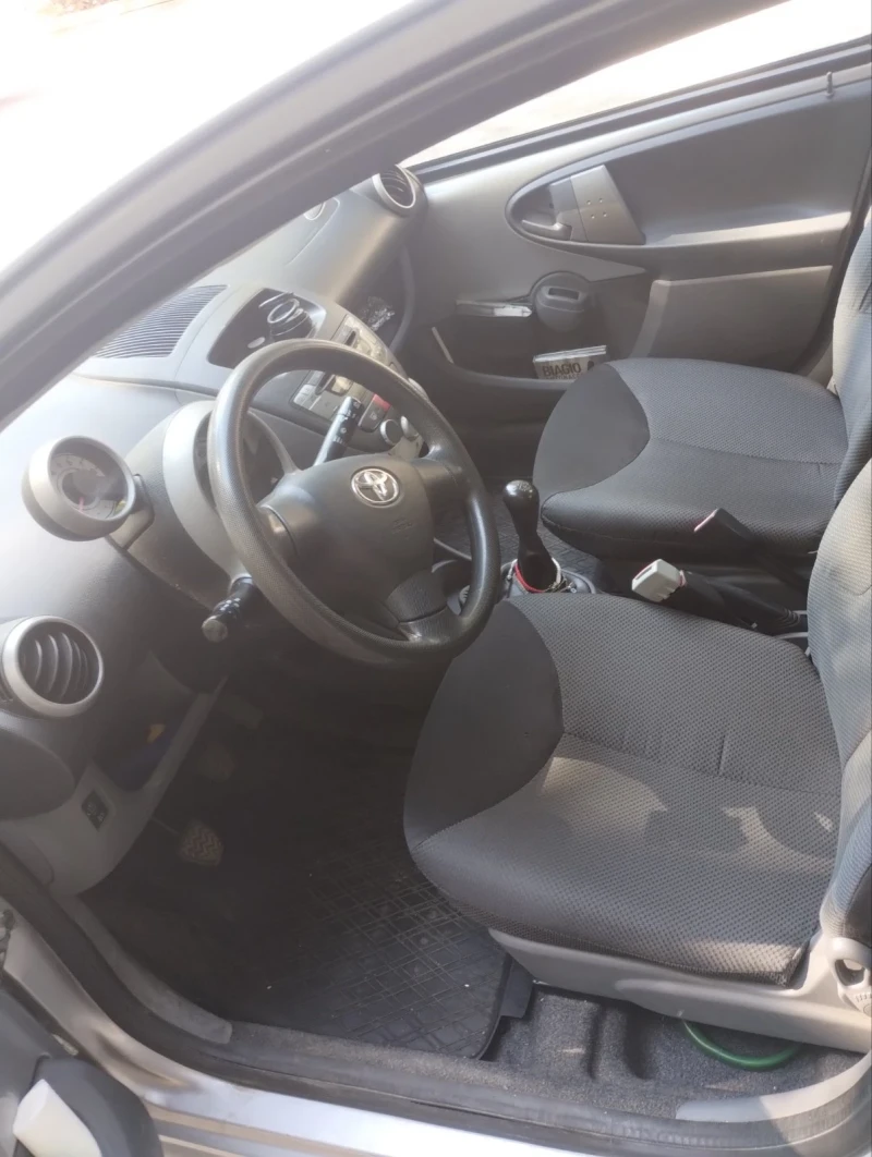 Toyota Aygo, снимка 2 - Автомобили и джипове - 47368671