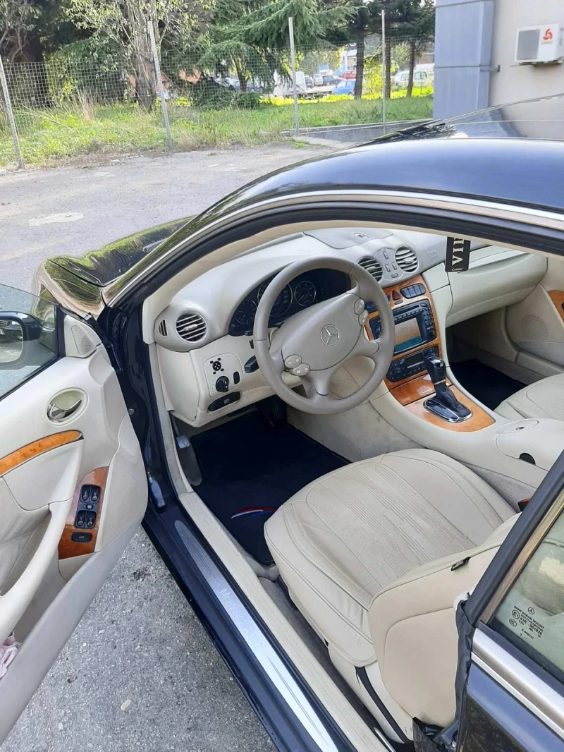 Mercedes-Benz CLK 270, снимка 9 - Автомобили и джипове - 47469449