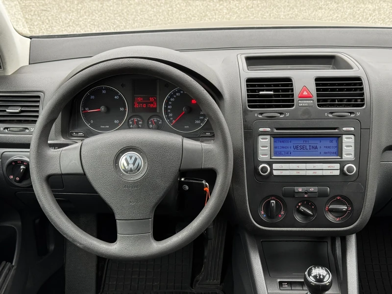 VW Golf 1.9TDI/КЛИМАТИК, снимка 13 - Автомобили и джипове - 47820261